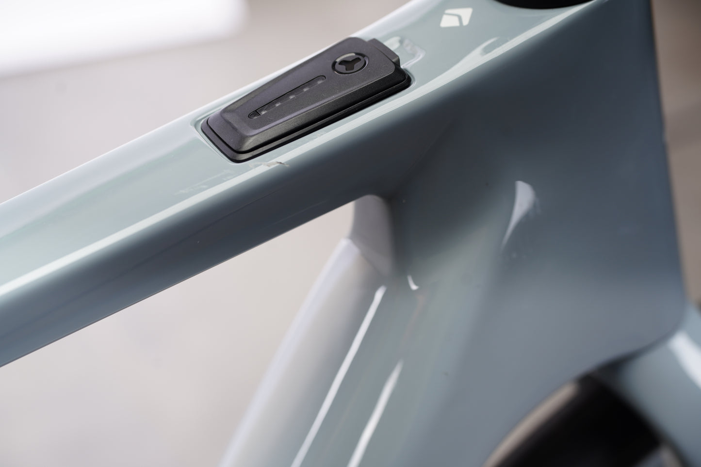 Bonneville Comp (Small) Charcoal Black Outlet o1120